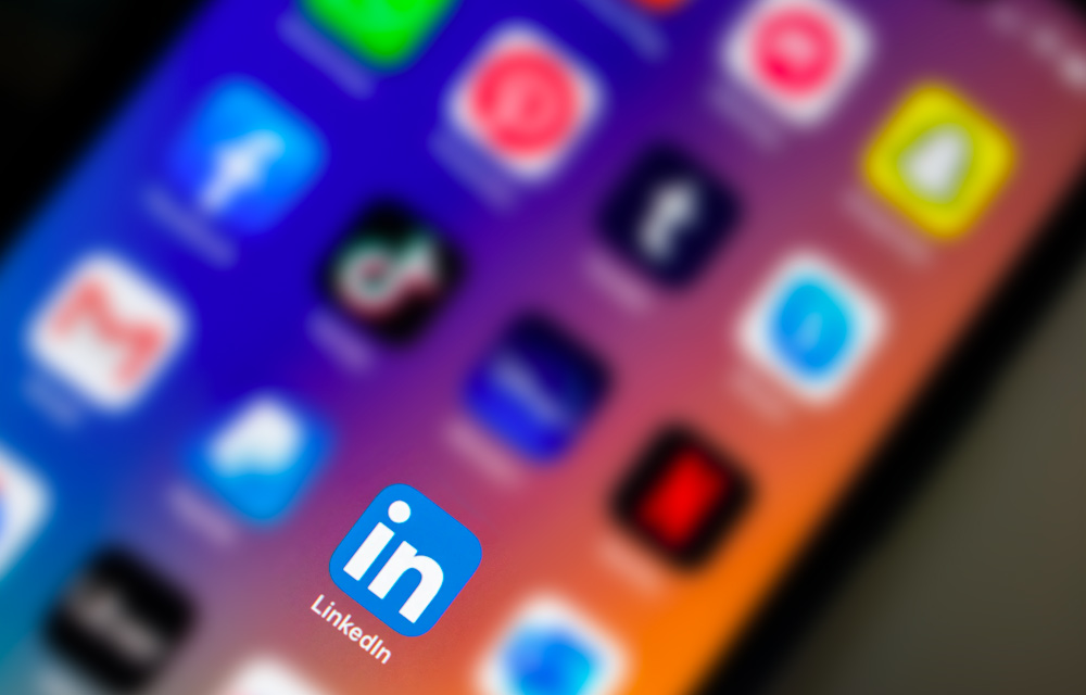 Boost online registrations for your professional event with LinkedIn Events