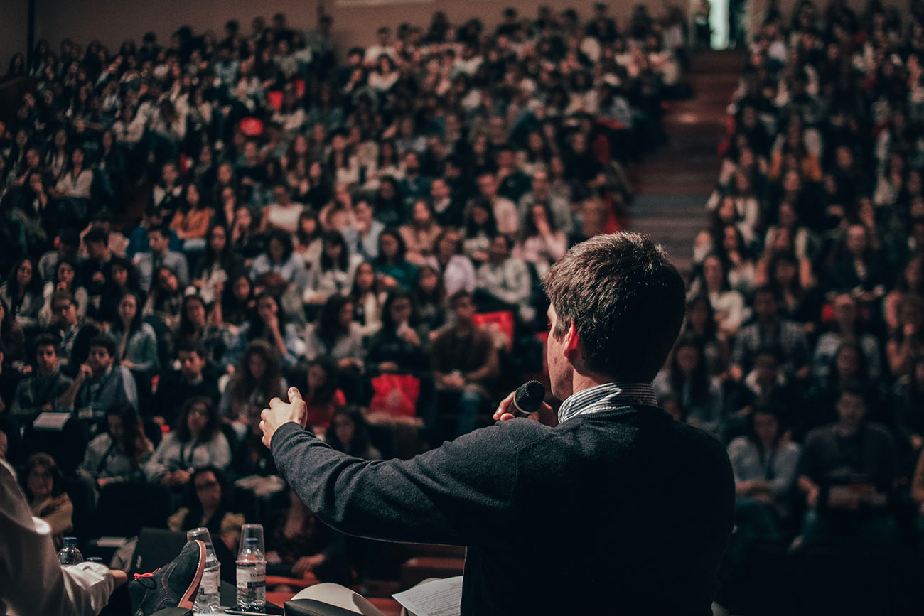 6 tips for to deliver a captivating conference