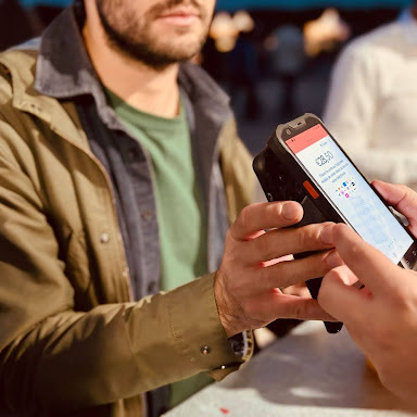 fan zone image cashless