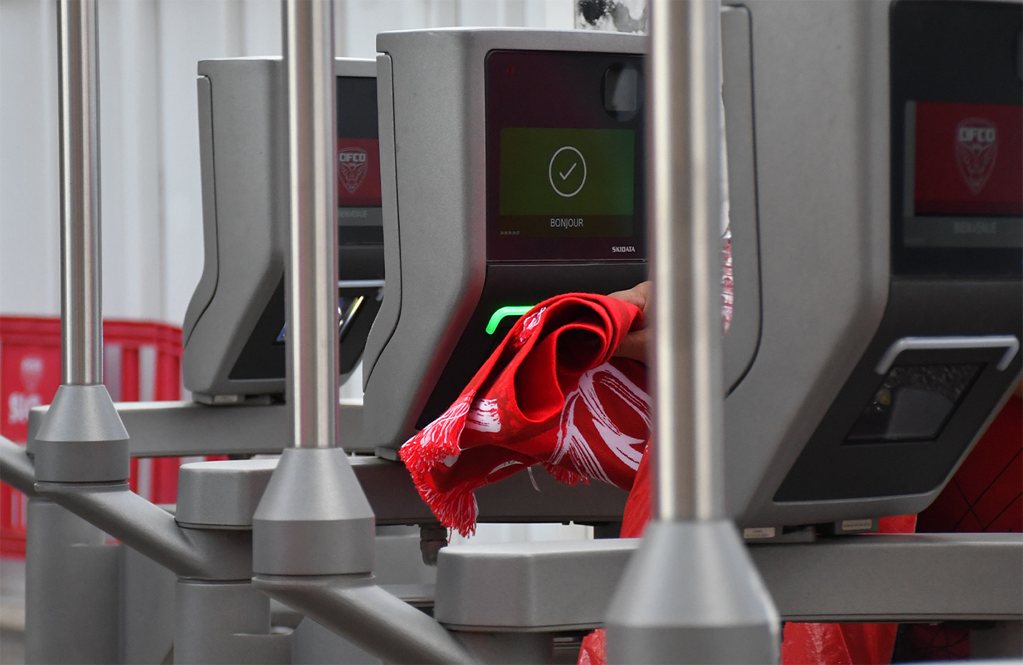 Le DFCO mise sur une écharpe NFC pour améliorer l’expérience de ses supporters