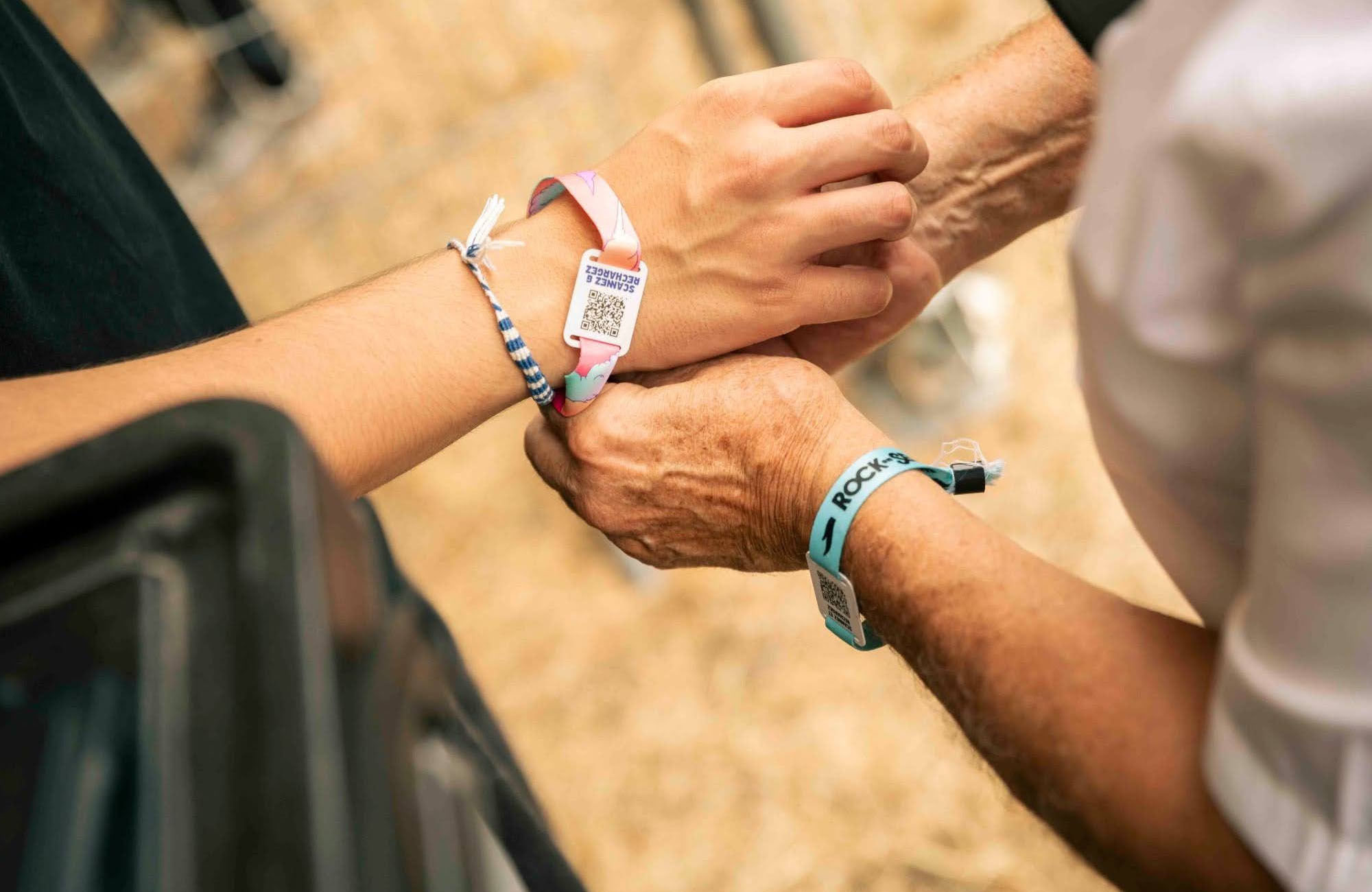 Le cashless en festival - frais, remboursements et soldes restants